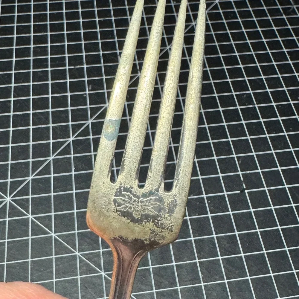 Rogers & Bro A1 XII Silverplate Dinner Fork Magnolia Pattern Monogram S 7.5in
